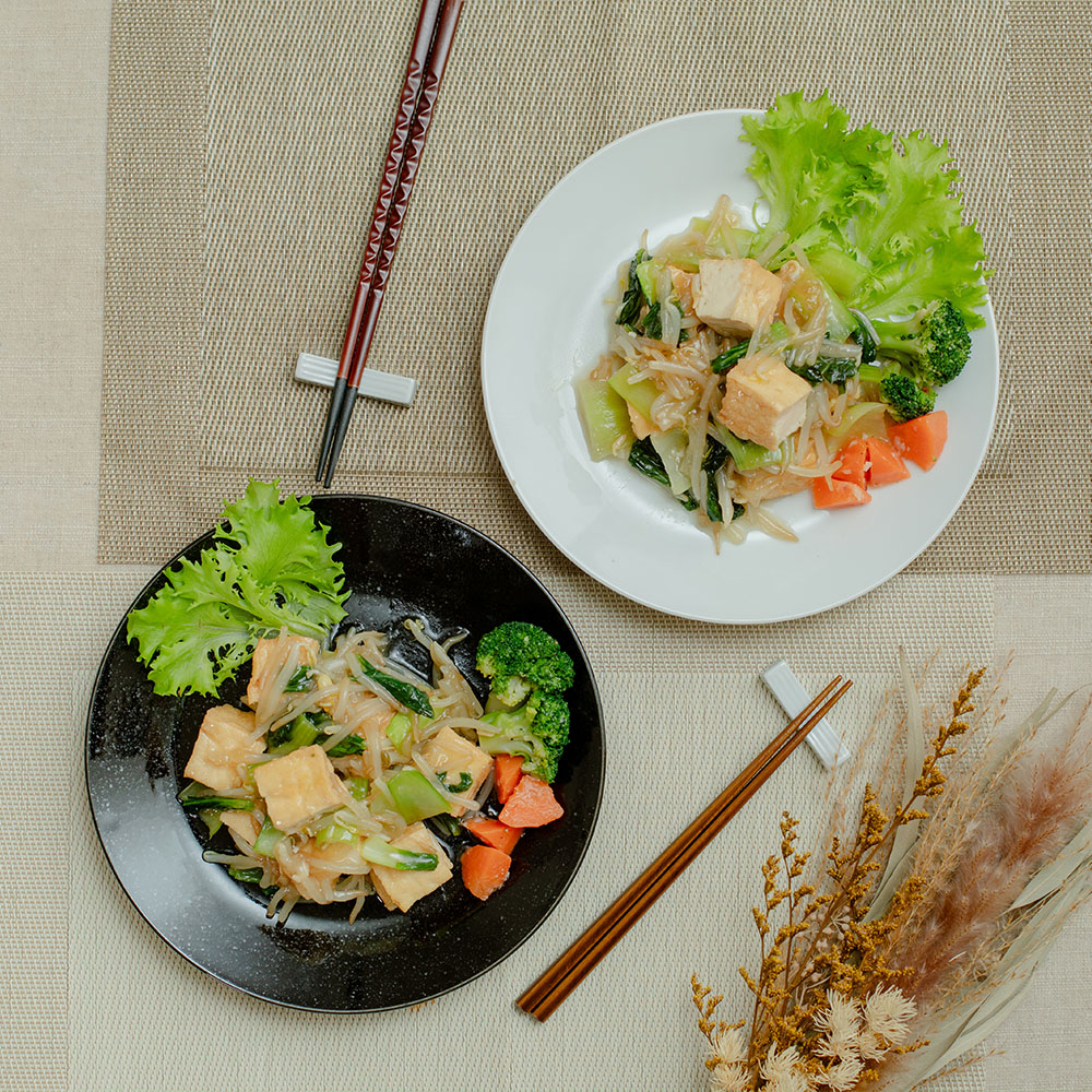 【YAMATSU STANDARD】21cm 浅皿 皿 ワンプレート カレー パスタ サラダ 丸皿 プレート 皿 白 黒 ホワイト ブラック おしゃれ 収納 カフェ食器 シンプル 美濃焼 磁器 ポーセラーツ BPAフリー ギフト 業務用 軽い 日本製