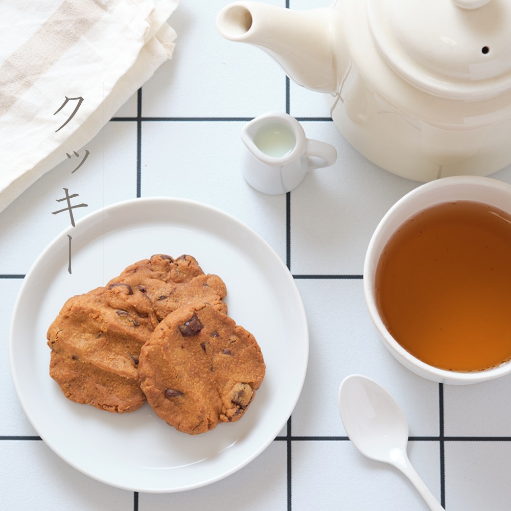 【YAMATSU STANDARD】14cm 小皿 副菜 平皿 取り皿 おつまみ おやつ 丸皿 プレート 皿 白 黒 ホワイト ブラック おしゃれ 収納 カフェ食器 シンプル 美濃焼 磁器 ポーセラーツ BPAフリー ギフト 業務用 軽い 日本製