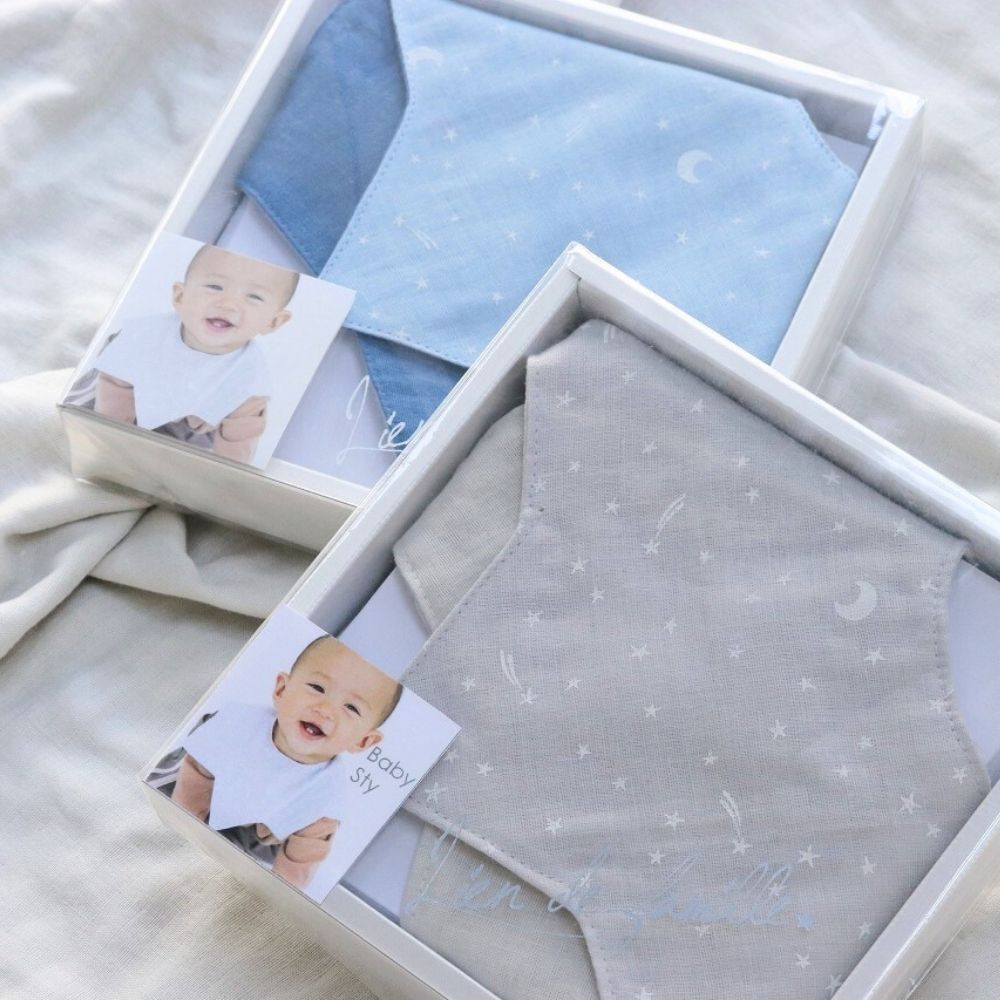 《在庫処分 半額》【日本製】ギザギザリバーシブルスタイ (柄×無地) 《 Lien de famille》 キララ