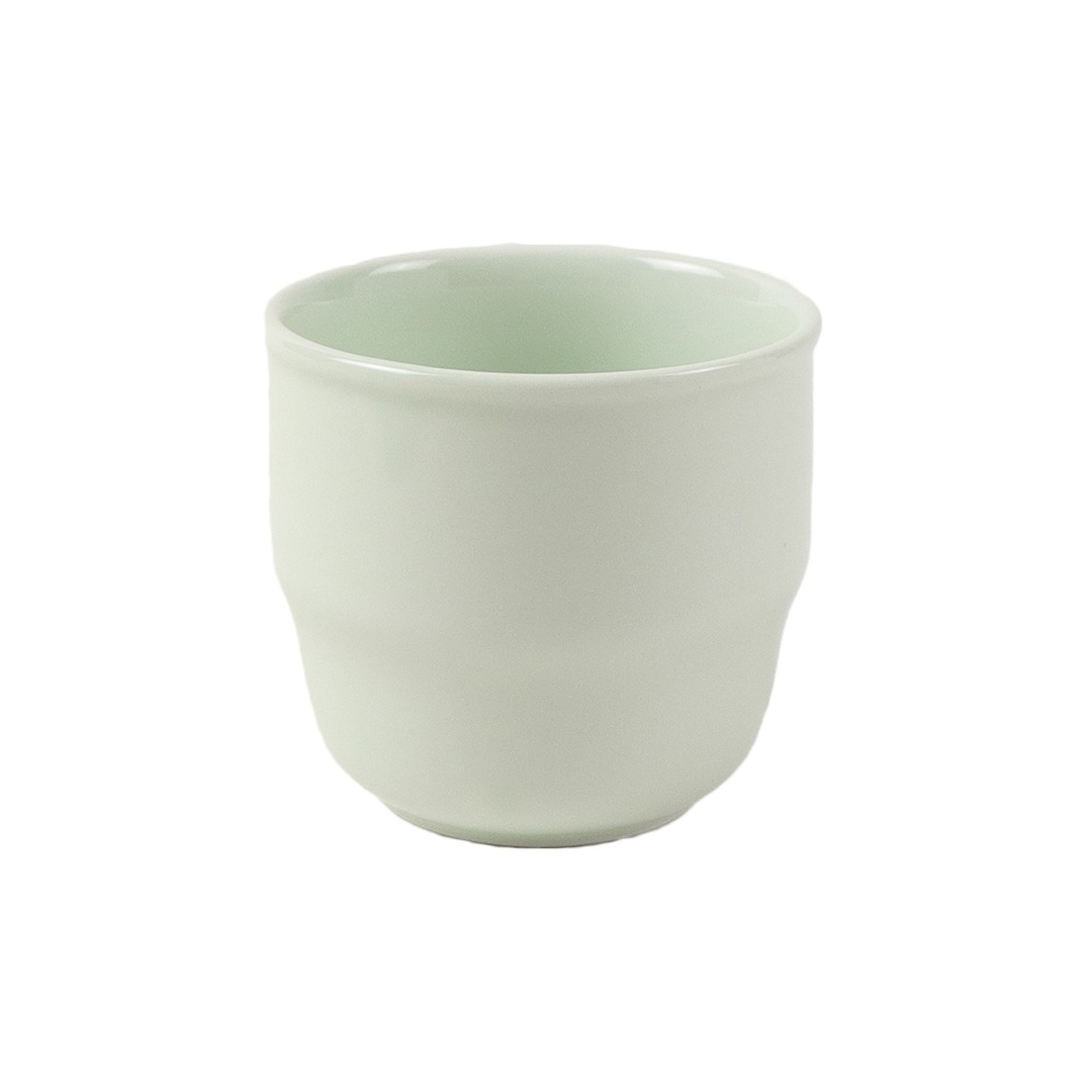 強化磁器【220cc子供用カップ】くぼみがあるからにぎりやすい！