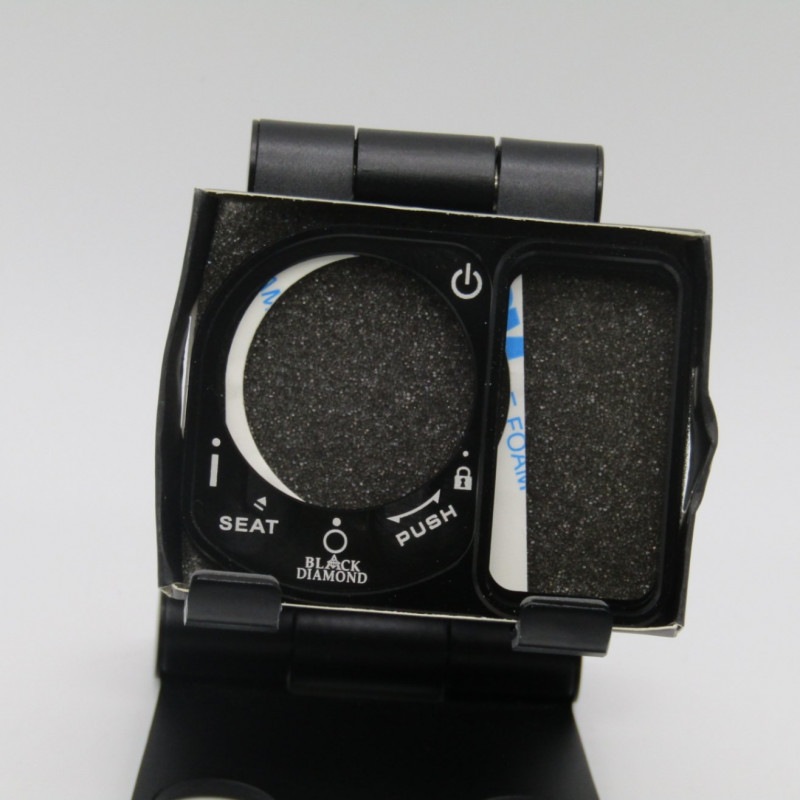 ADV150 С BLACKBD-IGNCOV-BLK-BW@