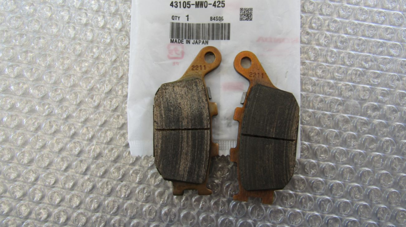 ブレーキパッド バイク用 オートバイリアブレーキパッド CF モト用 CF