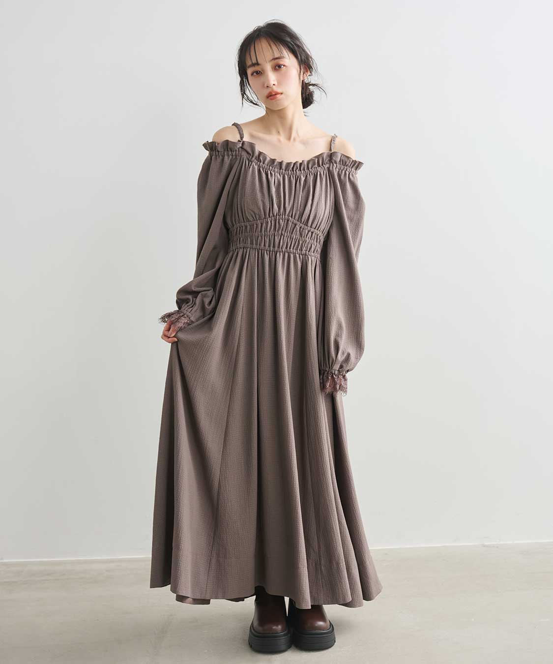COCODEAL オフショルダーギャザーワンピース 76615293|apricot online shop
