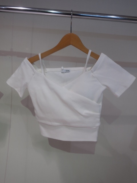 ラスト1点！GYDA ハーフスリーブカシュクールオフショルショートTOPS WH SALE】GYDA ハーフスリーブカシュクールオフショルショート