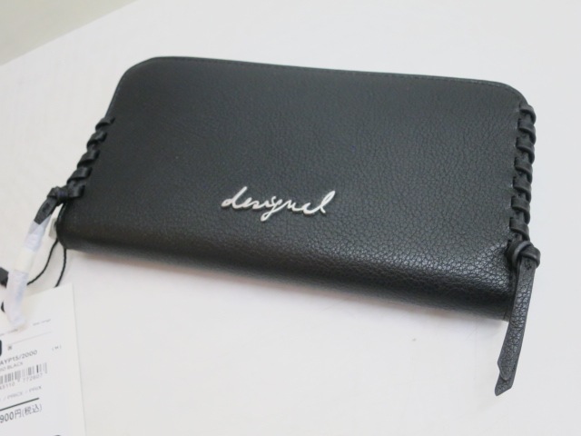 desigual ロゴ付き中型財布 26SAYP152000|apricot online shop