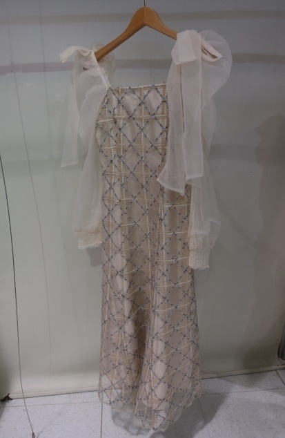 SALE】dazzlin 【20周年記念復刻】レースリボンオフショルドレス