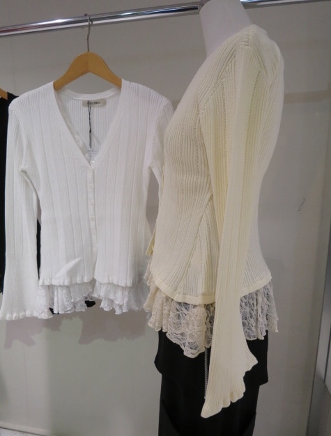 【新品】ココディール　レースドッキングニット 新品】ココディール レースドッキングニット - メルカリ