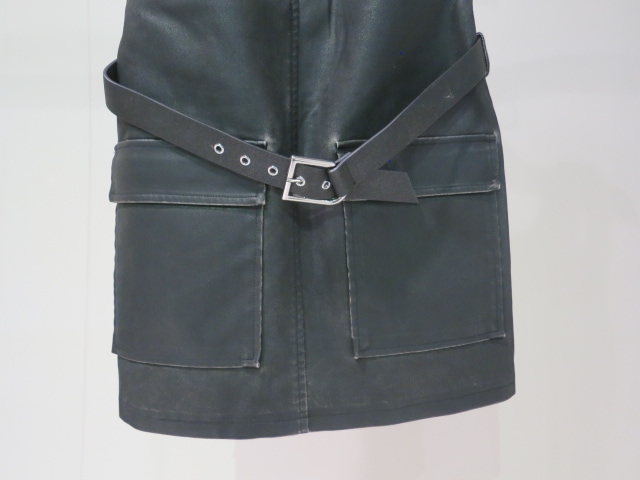 SALE】EMODA アウトポケットフェイクレザーワンピース 0425403504