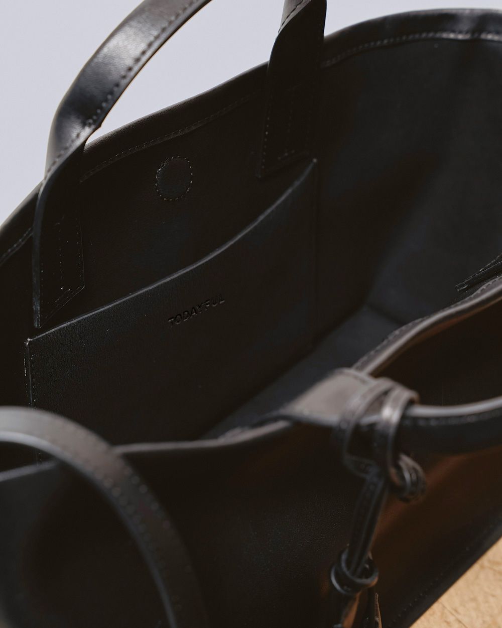 TODAYFUL Useful Leather Bag 【M】12521011|apricot online shop