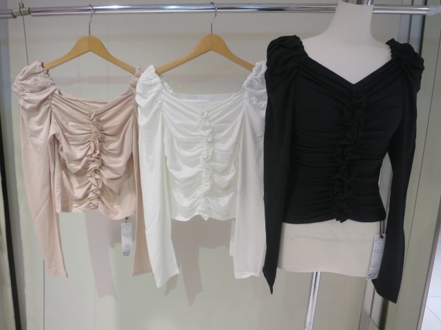 COCODEAL フリルドレープトップス 76121183|apricot online shop