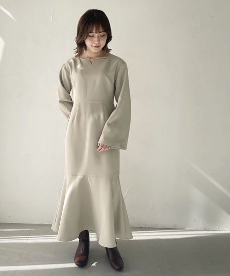 極美品✨フォクシー ワンピース ベルスリーブ フレア シフォン 近年モデル font color='#ff0000'>[50%OFF]</font>CLEIO ベルスリーブフレア