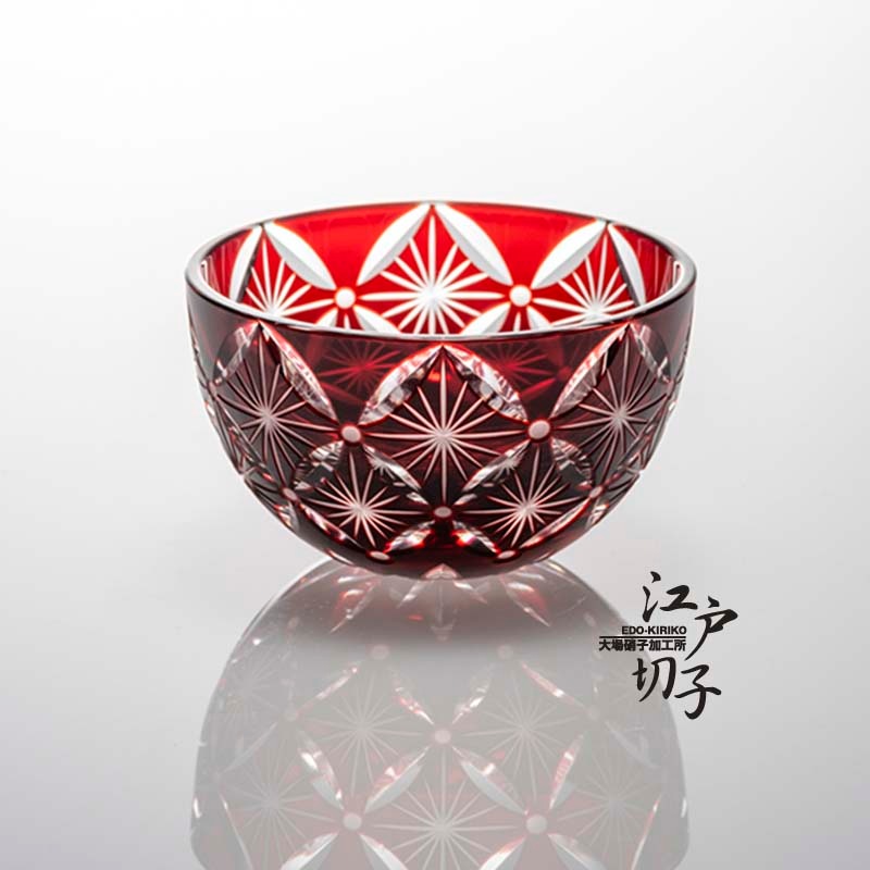 於世一手作り　玻璃胎束腰酒杯 赤いの丸型杯　木箱付き 於世一手作り 玻璃胎束腰酒杯 赤いの丸型杯 木箱