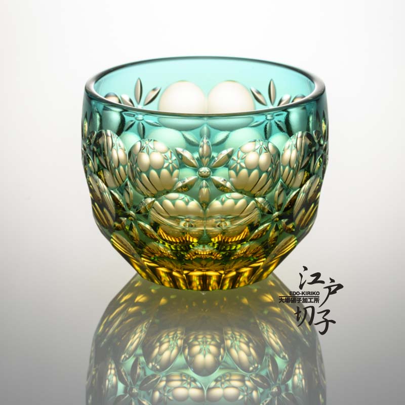 �����ڻ����������ڶ����С�����