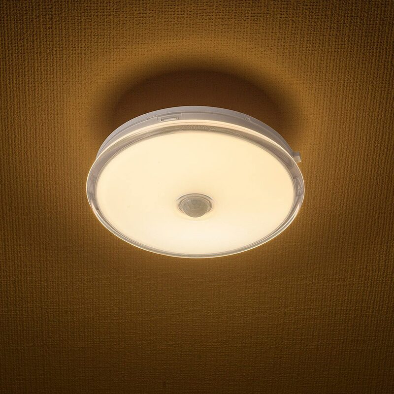 LED薄形ミニシーリングライト センサー付き 60形 700ルーメン 電球色