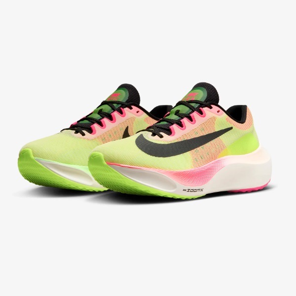 新ランニングシューズ☆話題沸騰中 Nike Zoom Fly 5☆お早めに