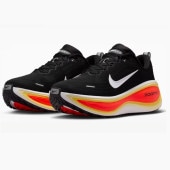 �ʥ��� Nike ������ �ܥ�� �ץ饹 HV8150-009(�֥�å�/�֥饤�ȥ���ॾ��/������/�ۥ磻��) ���˥󥰥��塼��