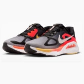 �ʥ��� Nike ���ȥ饯���㡼 �ץ饹 HQ3048-003(�֥�å�/�饤�ȥ��⡼�����졼/�֥饤�ȥ���ॾ��/����С�) ���˥󥰥��塼��