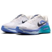 �ʥ��� Nike ������� ���ȥ饯���㡼 �ץ饹 HQ3049-114(�ۥ磻��/�ߥåɥʥ��ȥͥ��ӡ�/�������ѥ륹/�ϥ��ɥ�����֥롼) ��ǥ��������˥󥰥��塼��