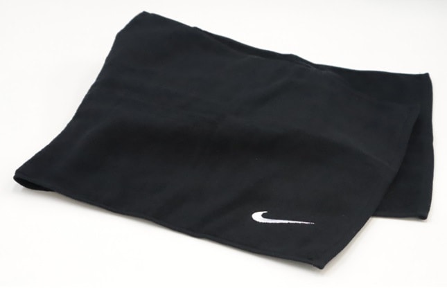ナイキ Nike ソリッド コア タオル ミディアム TW2519-010(ブラック