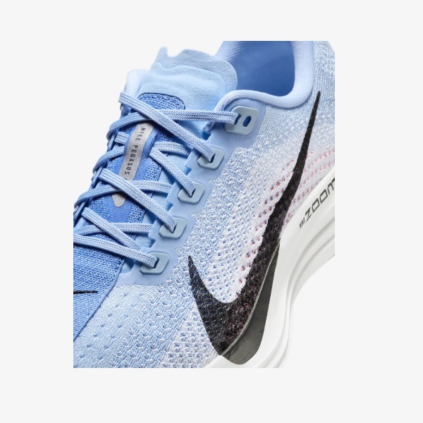 �ʥ��� Nike ������� �ڥ����� �ץ饹 FQ7261-402(����ߥ˥���/�������ѥ륹/�ۥ磻��/�֥�å�) ��ǥ��������˥󥰥��塼��