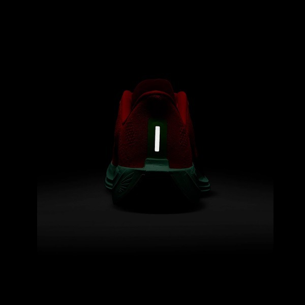 �ʥ��� Nike ������� �ڥ����� �ץ饹 FQ7261-600(�֥饤�ȥ���ॾ��/�饤��֥饹��/�ߥ�ȥե�����/�����֥ѡ��ץ�) ��ǥ��������˥󥰥��塼��