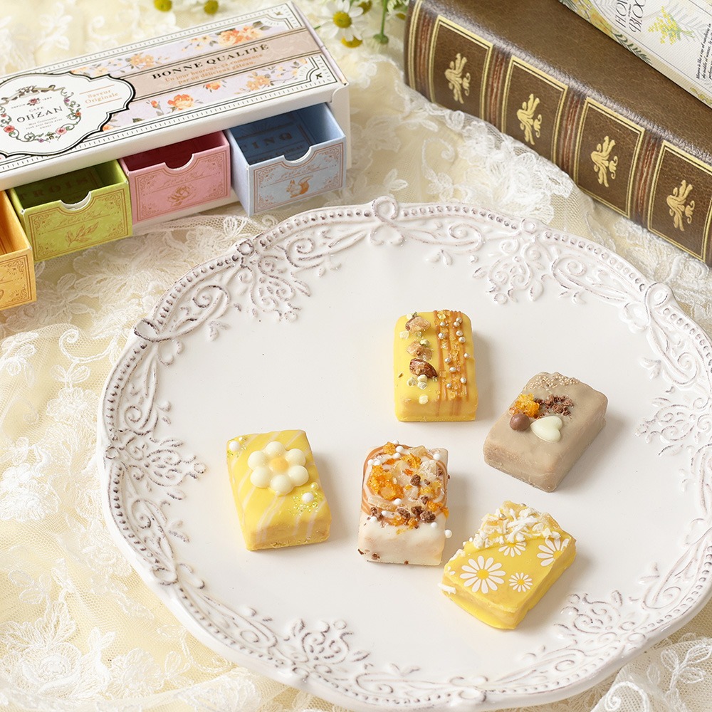 �ڿ��̸���ۥ��塼�֥饹��5���� �ޡ�����å�