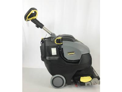 ケルヒャー 床洗浄機 【小型クラス最軽量・ローラーブラシで均一圧】 【自動車整備工場・石材床・タイル床等に】 BR 45/22 C Bp