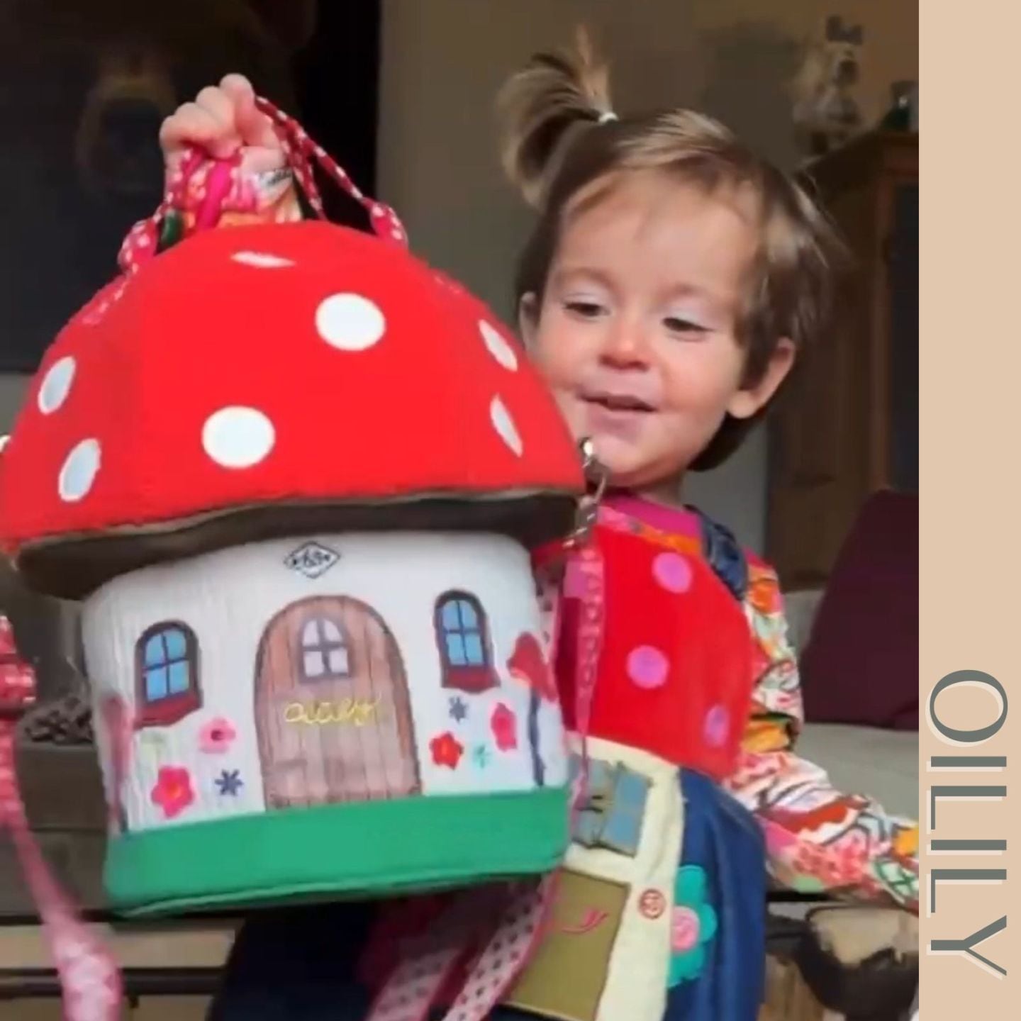 【oil1585】ハンドバッグ きのこ お家 ショルダーストラップつき 子ども部屋 インテリア 