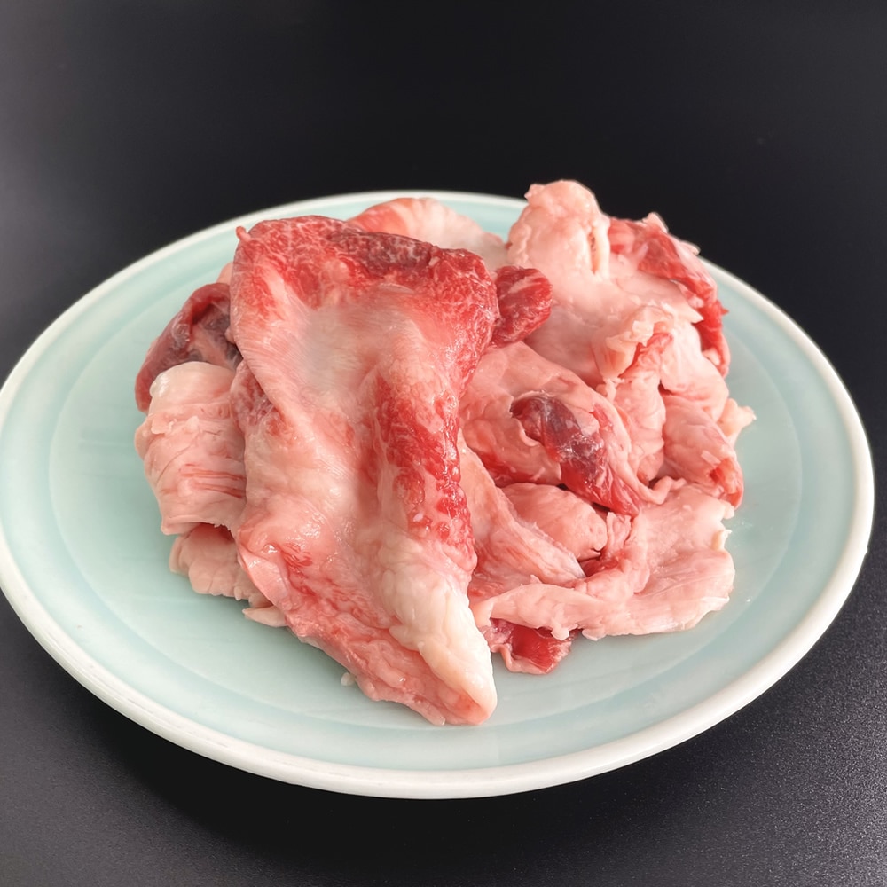 生スジ肉 (1kg)