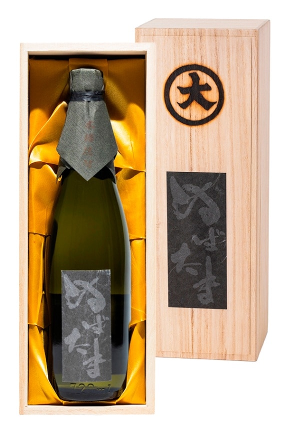 芋焼酎】ぬばたま 長期熟成［28度］720ml 木箱入り