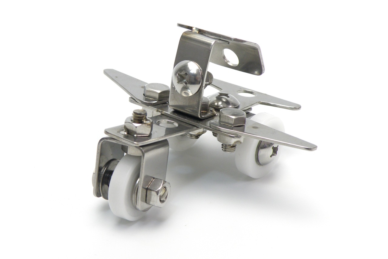 【値下げ】ソンブレロを被った部品の男　ボルト　ナット　バネ　置物　オブジェ　中米 値下げ】ソンブレロを被った部品の男 ボルト ナット バネ 置物