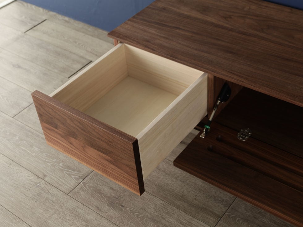 ブローディ 180 テレビボード アイアン脚 ウォールナット材 | 店舗