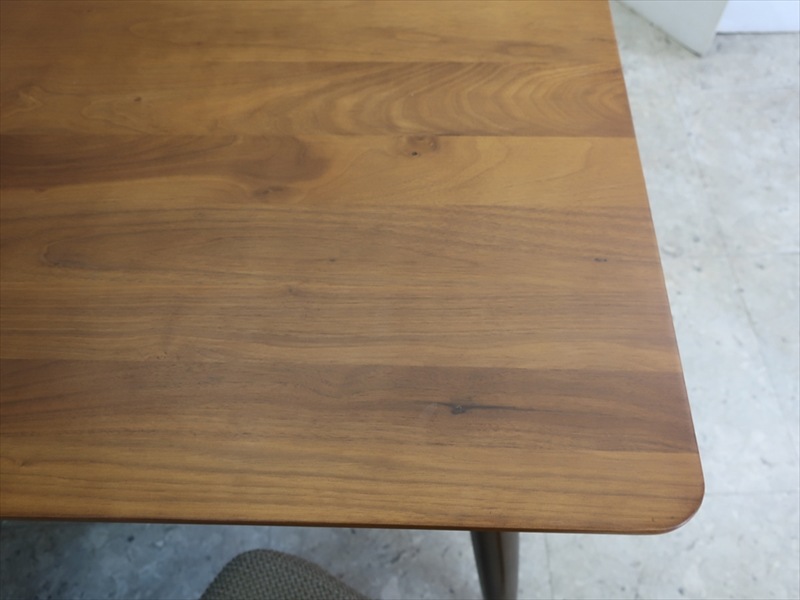 �����˥󥰥ơ��֥�1350���ػ�4�ӥ��å�