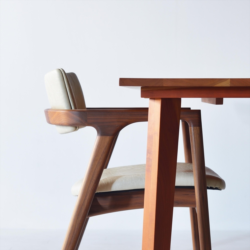 お部屋をシンプルに 】 セブンダイニングテーブル 120 ウォールナット