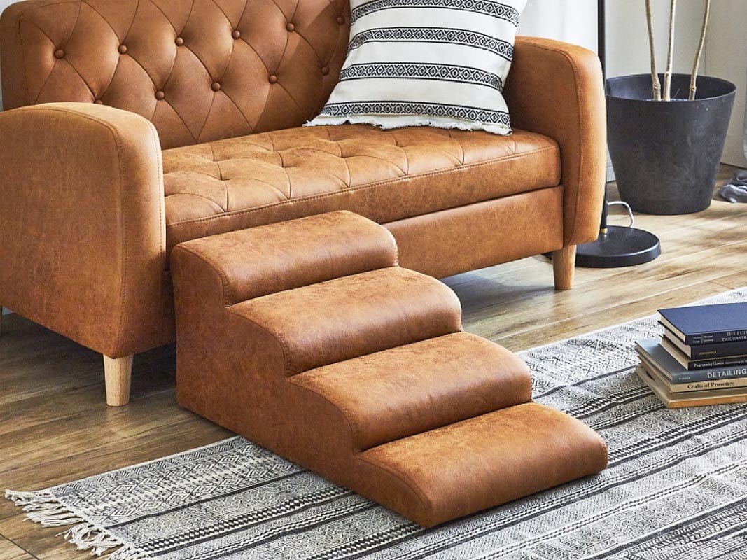 引っかきキズに強い特殊生地を採用！ワンちゃんのソファーやベッドの