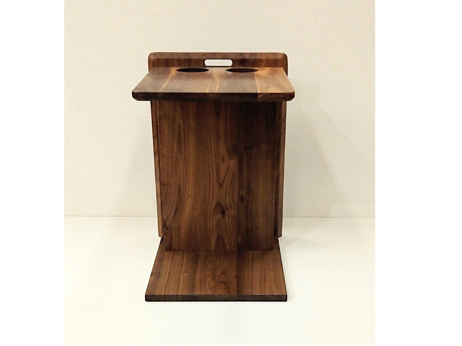 サイドテーブル 憩 ーいこい－ ウォールナット | 店舗,有限会社 貞苅