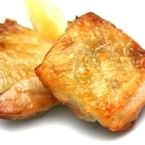 化学調味料無添加！【電子レンジで温めるだけ】 チキンステーキ塩 (お弁当のおかずとしてもおすすめなお子様に大人気なチキンを、塩味に焼きました)