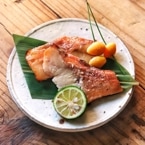 芳醇な香りが特徴！【電子レンジで温めるだけ】 赤魚の粕漬け焼き (芳醇なみりん粕に丸一日漬け込んだ、化学調味料無添加の赤魚の粕漬け焼き)