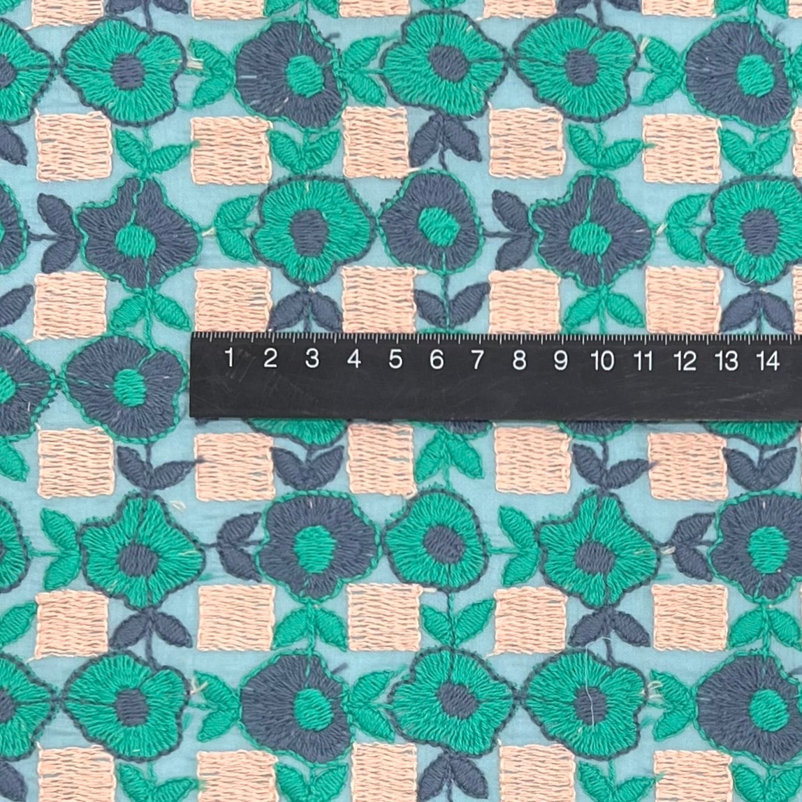 レトロ エンブロイダリー ローン生地 10cm単位 刺繍 生地 花柄