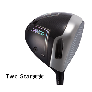 GINNICOより『フルカーボン新時代の双璧。 ひとあじ「チガう」ギア』。「GINNICO MODEL02C DRIVER」新発売！
チタンフェースｘフルカーボンボディの構造。
同一形状で、浅重心設計「ONE STAR」と深重心設計「TWO STAR」の異なる重心設計。

TWO STAR★★ 深重心設計
深重心設計かつ高慣性モーメントヘッド。高慣性モーメント(5020)によりヘッドのブレを抑え、ミスヒット時でも飛距離のロスを抑え安定感をもたらします。また、程よくスピンが入り玉のあがりも良い。深い重心設計だが、ベタッとしたシャロ―形状ではなくMODEL01 からの流れを汲み精悍な顔つき。