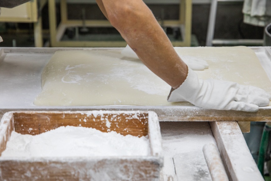 魚沼のおいしいお餅 3個入り 贈答用 化粧箱入り