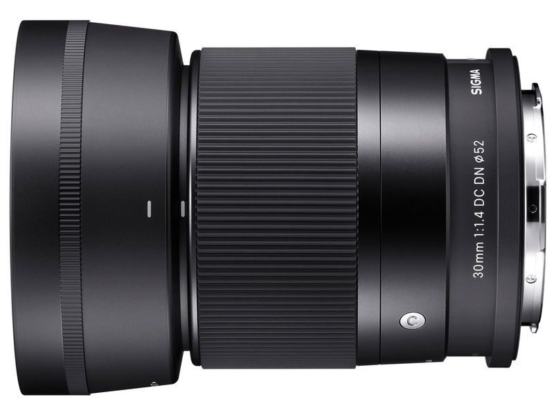 ������ 30mm F1.4 DC DN [�饤��L��]