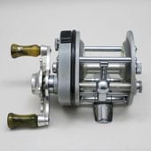 PFLUEGER,SUPREME,1576,フルーガー,シュープリーム,ベイトリール