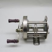 OLD ABU　アブ　アンバサダー　5600CA　EFマーク　80年製　美品 OLD ABU アブ アンバサダー 5600CA EFマーク 80年製 美品