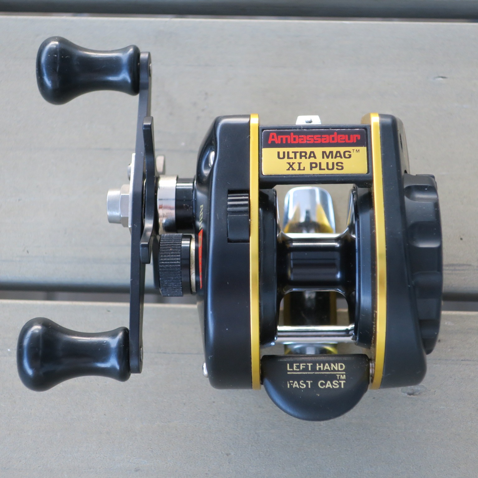 ABU AMBASSADEUR ULTRA MAG XL PLUS LEFT