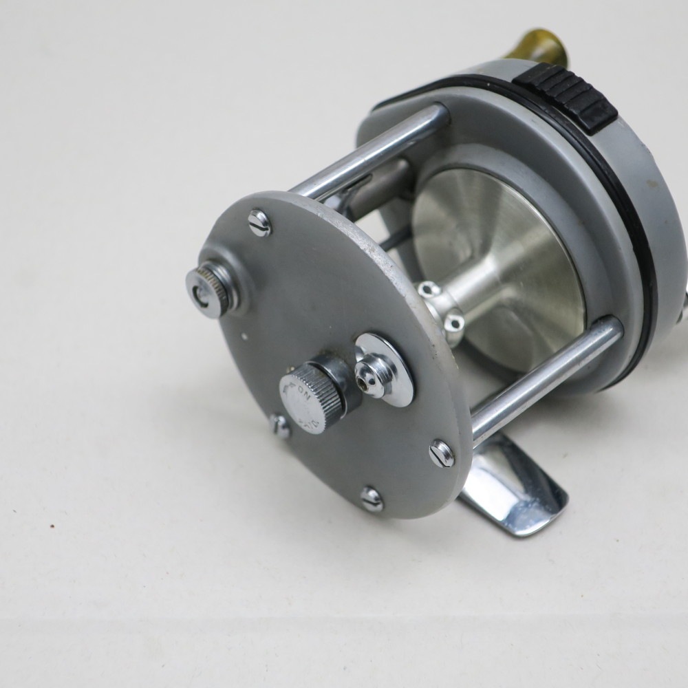 PFLUEGER SUPREME 1577