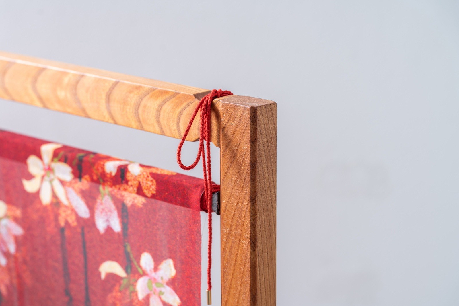 絹屏風  しだれ桜　/ KINUBYOBU  SHIDARE-SAKURA