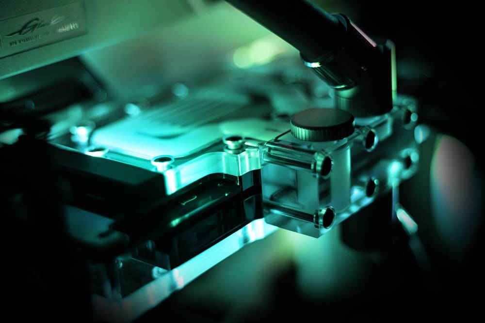 取寄せ商品：納期要確認】 EK WaterBlocks EK-Quantum Vector Trinity