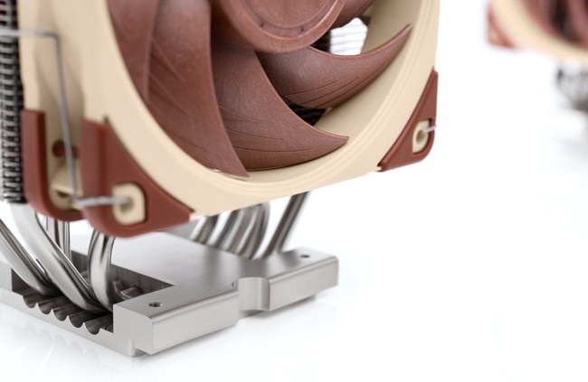 �ڼ�󤻾��ʡ�Ǽ���׳�ǧ�� Noctua NH-U12S DX-3647
