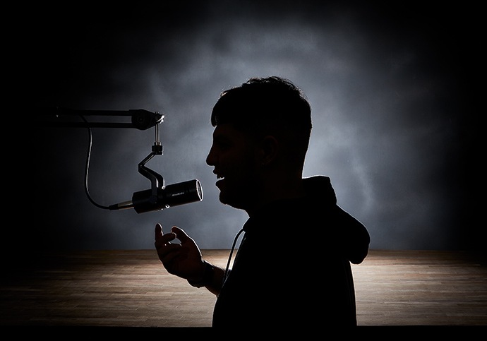 AVerMedia MIC 330 ꥨʥߥåޥ